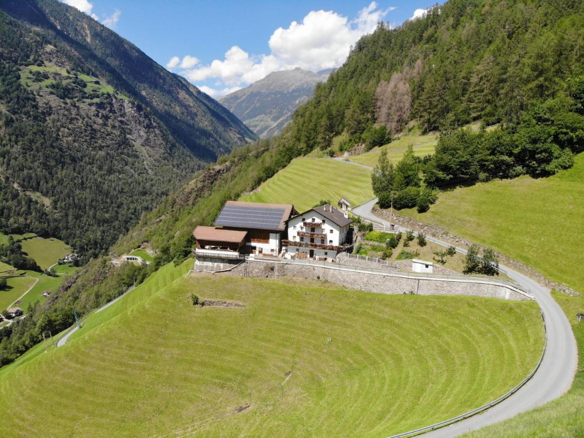Unterversanthof - Grosse Ferienwohnung Fuer Bis Zu 6 Personen Naturns Dış mekan fotoğraf