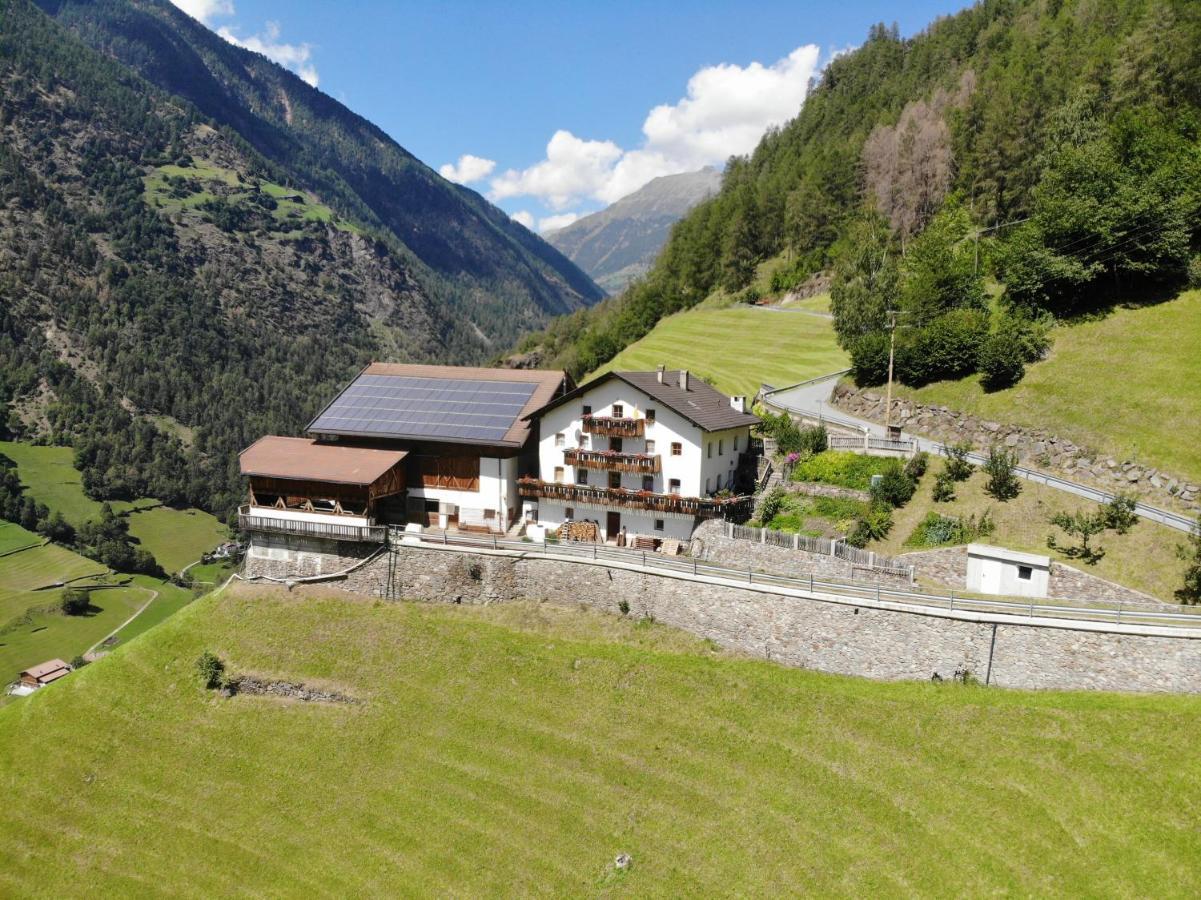 Unterversanthof - Grosse Ferienwohnung Fuer Bis Zu 6 Personen Naturns Dış mekan fotoğraf